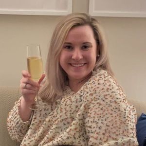 Meet your Posher, Courtney